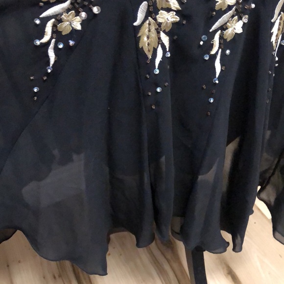 S. L. FASHIONS BLACK CAP SLEEVE MIDI FORMAL DRESS. Size 10 V- neck/back 37” long - Picture 3 of 6